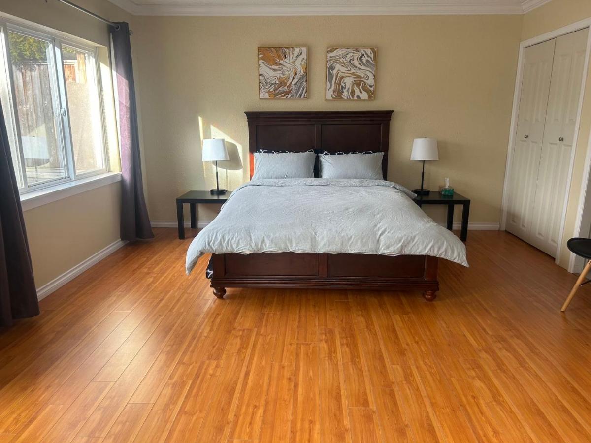 Private Suite With Separated Entrance Monica'S Home Richmond Luaran gambar